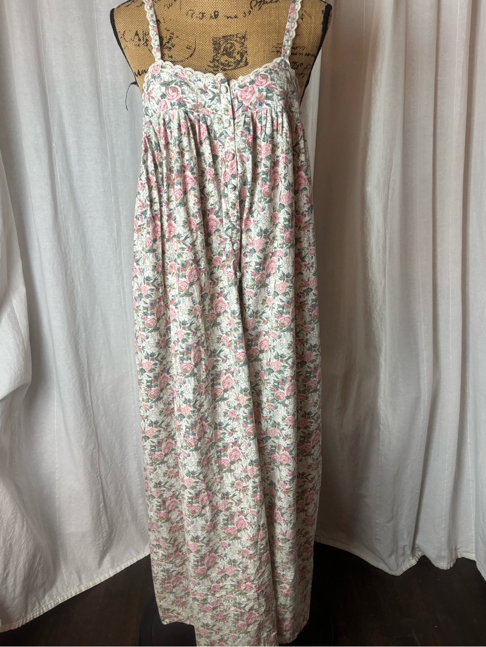 Vintage Victoria’s Secret Cotton Maxi Nightgown Prairie Floral Cottagecore Sz M